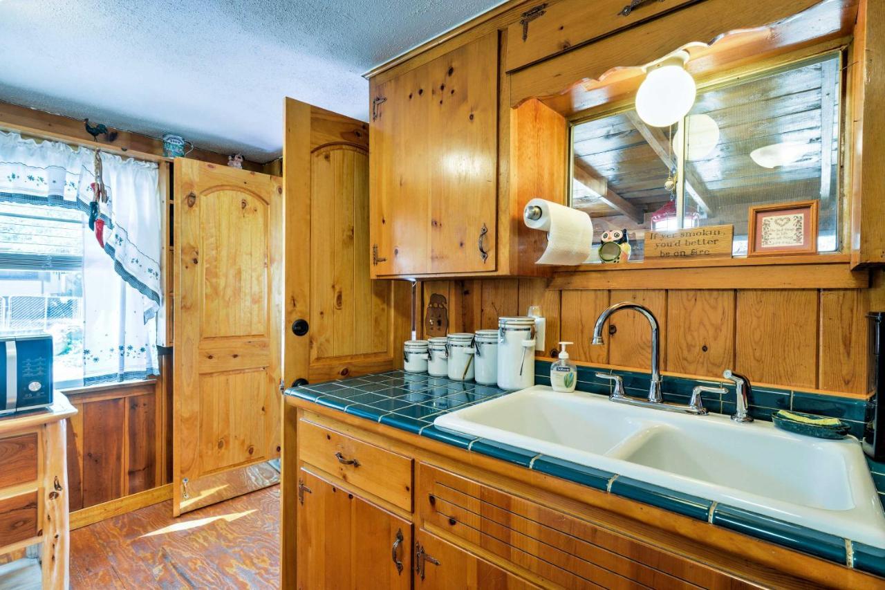 Cozy Cabin With Ac And Deck, 5 Mi To Downtown Prescott Villa Dış mekan fotoğraf